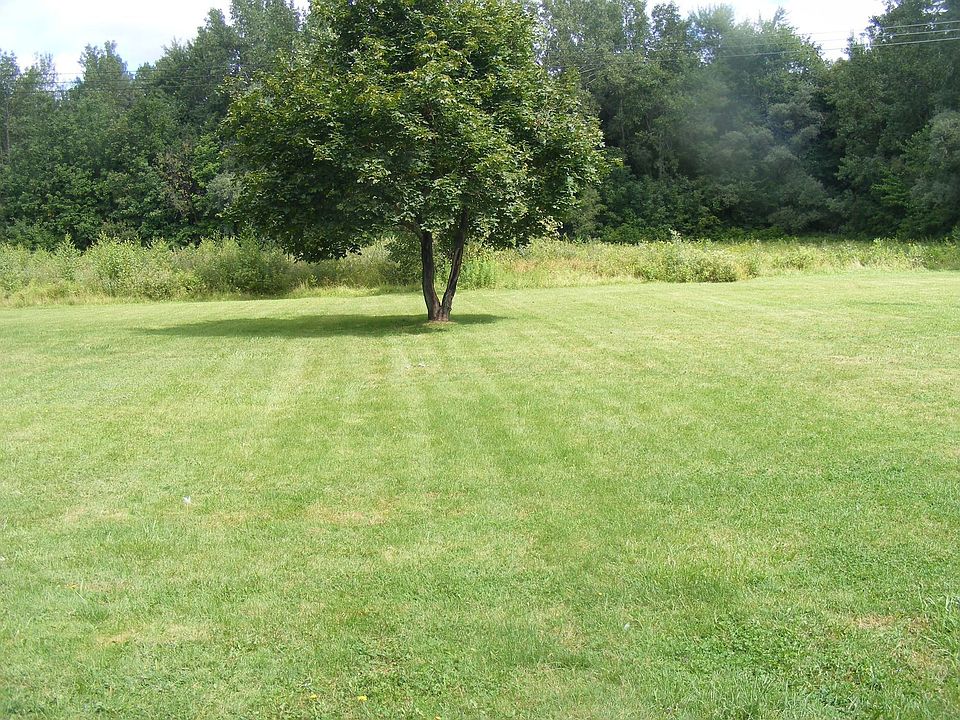 2nd image of 1462 Plank Rd