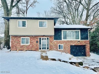 2642 Berne St, Akron, OH, 44312