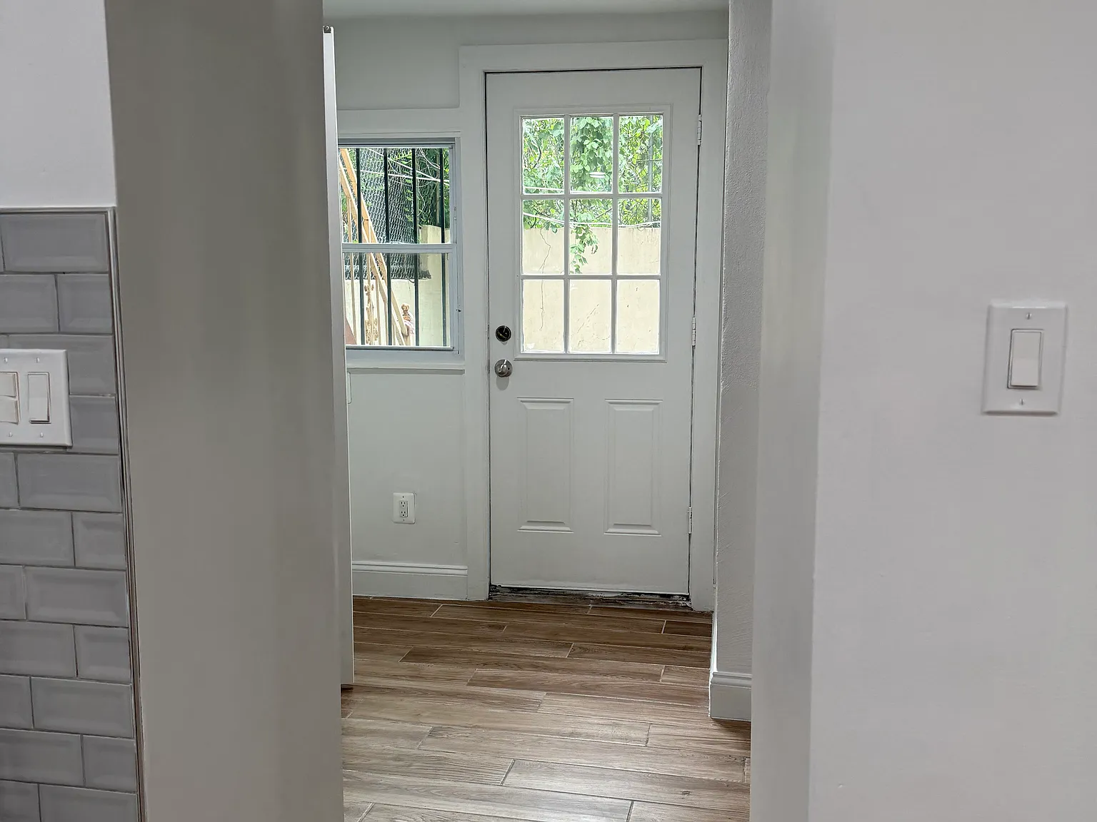 2 bed, $2,500 — Photo 2