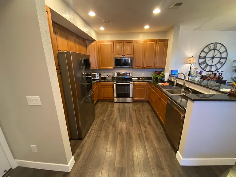 1759 S Buchanan Cir — Photo 5