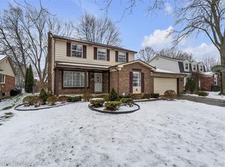 46323 Gainsborough Dr, Canton, MI 48187
