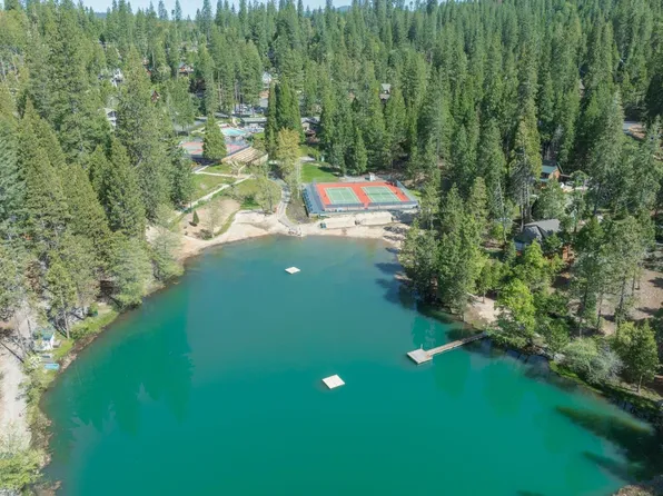 2360 Polly Ct, Arnold, CA 95223