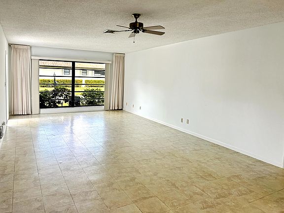 3rd image of 4940 Hawkwood Way #A