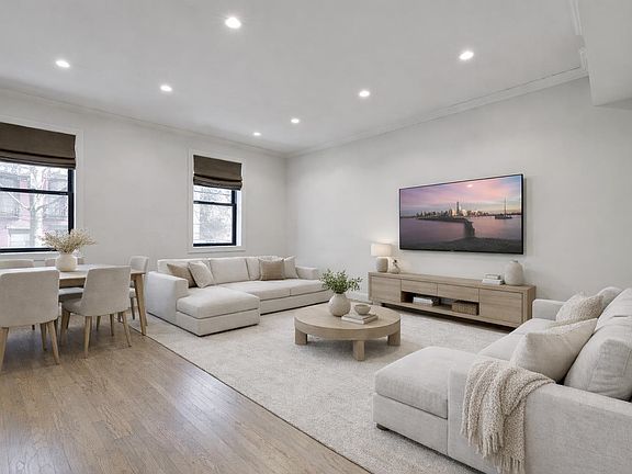 2nd image of 202 Garden St APT 1