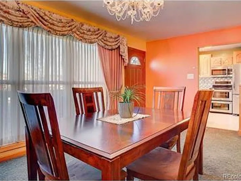10711 Blue Jay Ln — Photo 3