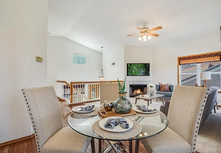 1561 Spring Ct — Photo 22