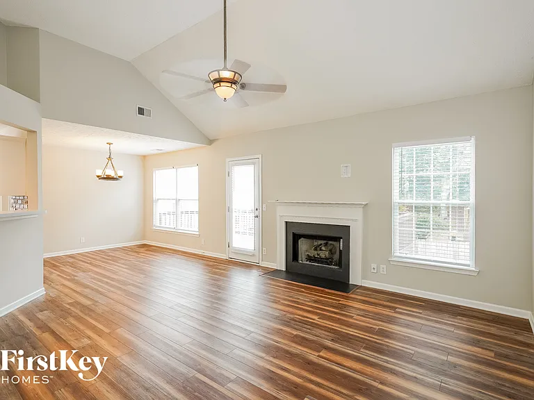3221 Demetros Ct — Photo 2