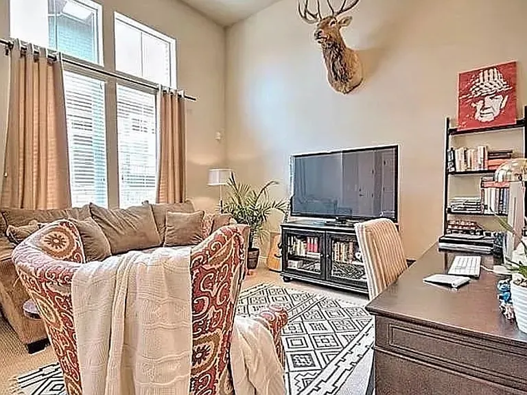 10827 Creede Crk — Photo 12