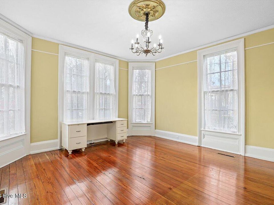 16th image of this home