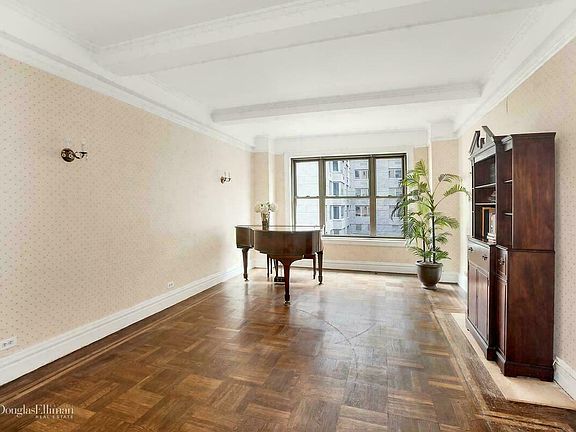 2nd image of 670 W End Ave APT 7A