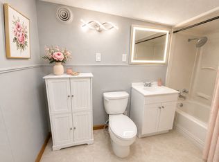 68 La Force Pl #2B, Buffalo, NY 14207