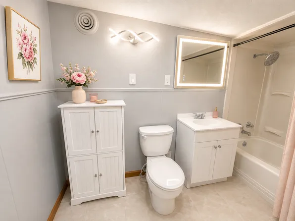 68 La Force Pl #2B, Buffalo, NY 14207