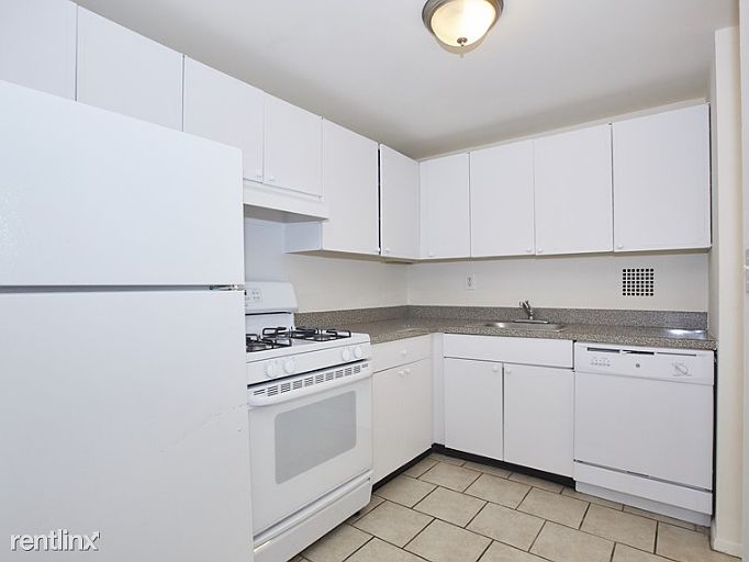 2nd image of 120 Lake St