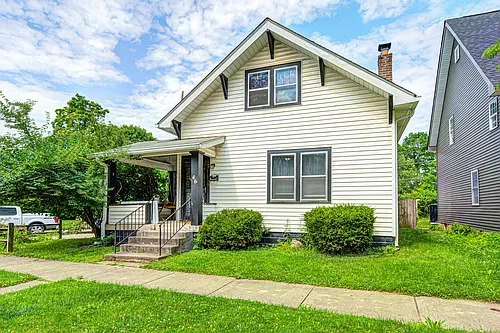 46 S Hawthorne Ln Photo 1