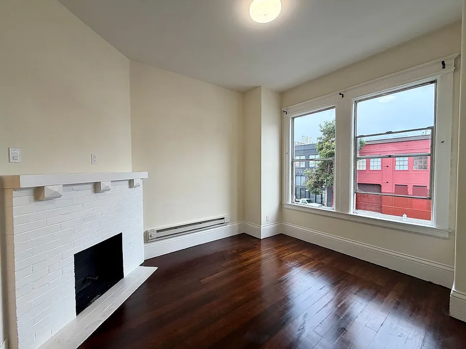 225 9th St