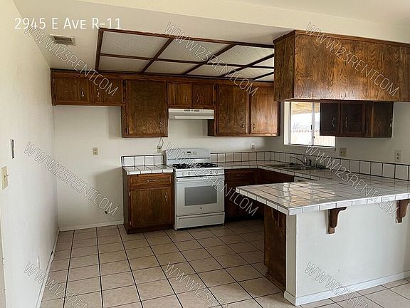 4th image of 2945 E Avenue R #11