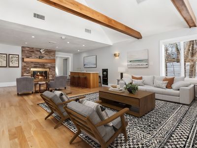 50 Boxford St, North Andover, MA, 01845