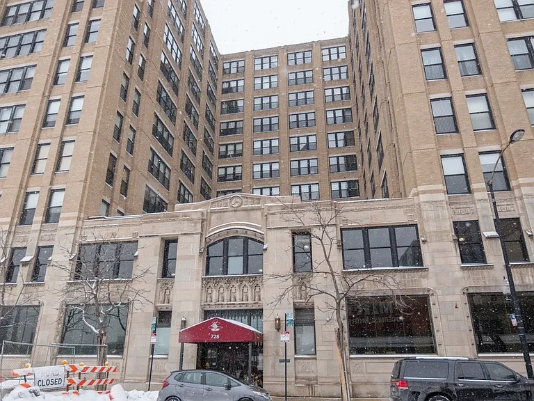 728 W Jackson Blvd #324 — Photo 31