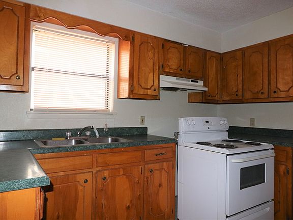 5th image of 1603 Cristin Dr