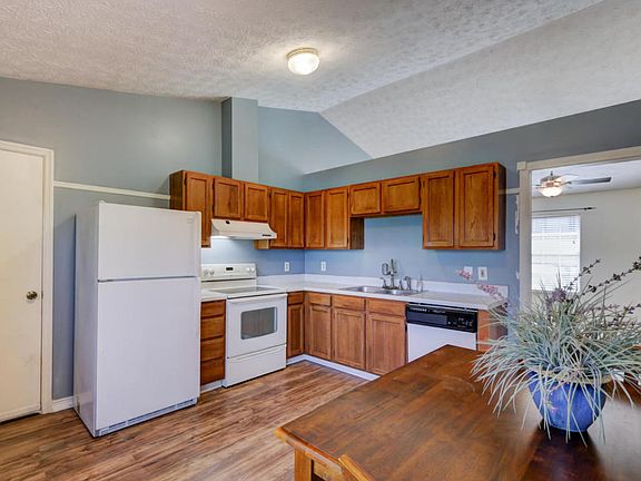 2nd image of 4772 Brierley Dr