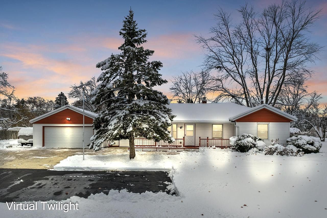 3349 East Puetz ROAD, Oak Creek, WI 53154 | Zillow