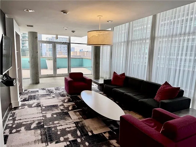 845 Spring St NW #524 — Photo 15