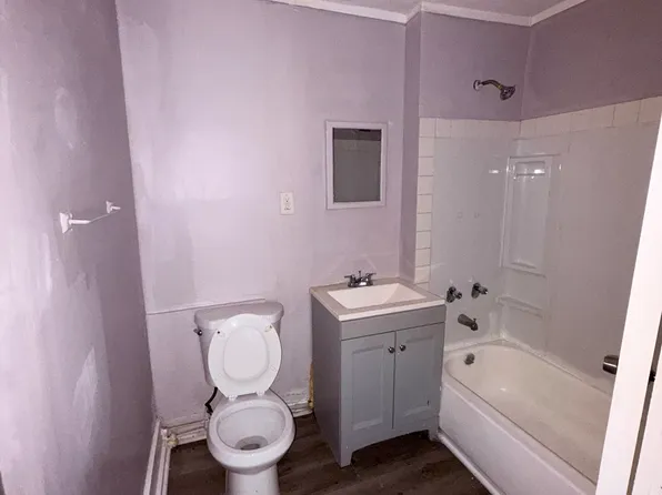 92 Brook St #92B, Hartford, CT 06120