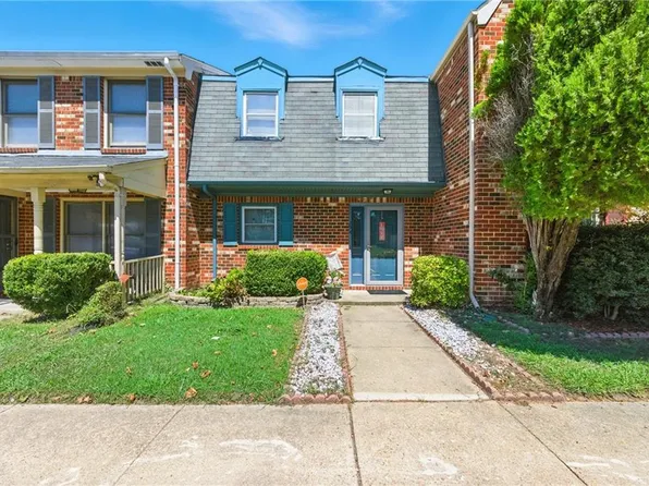 154 Loch Cir, Hampton, VA 23669