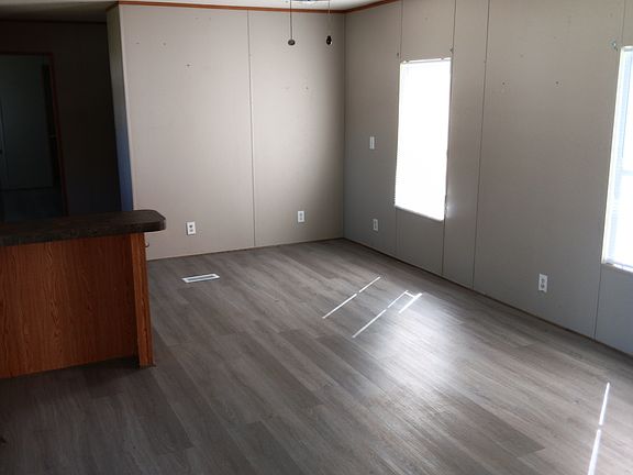 3rd image of 53 Nina Dr