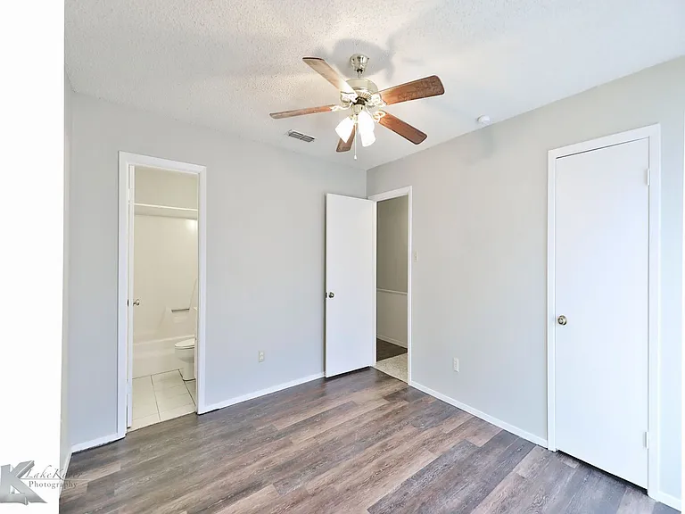 419 Somerset Pl — Photo 6
