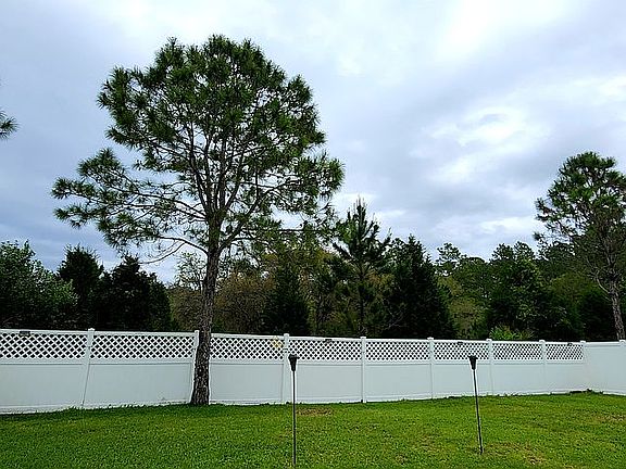 2nd image of 16737 Broadford Ln
