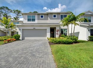 6680 Pointe Of Woods Dr, West Palm Beach, FL 33413