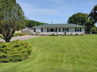 1907 65th Ave W, Rock Island, IL 61201