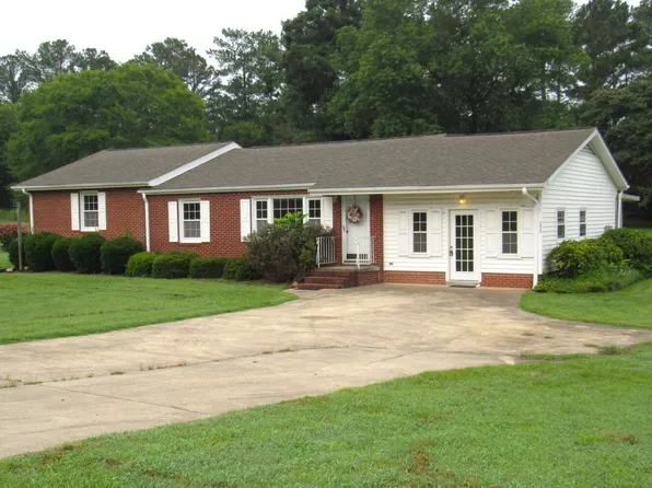 2635 W Lyon Station Rd, Creedmoor, NC 27522
