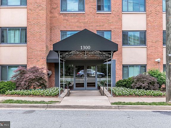 2nd image of 1300 S Arlington Ridge Rd APT 718