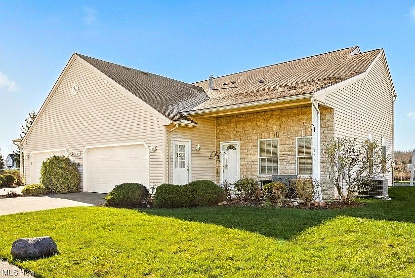 120 Carriage Ct, Elyria, OH 44035 Zillow