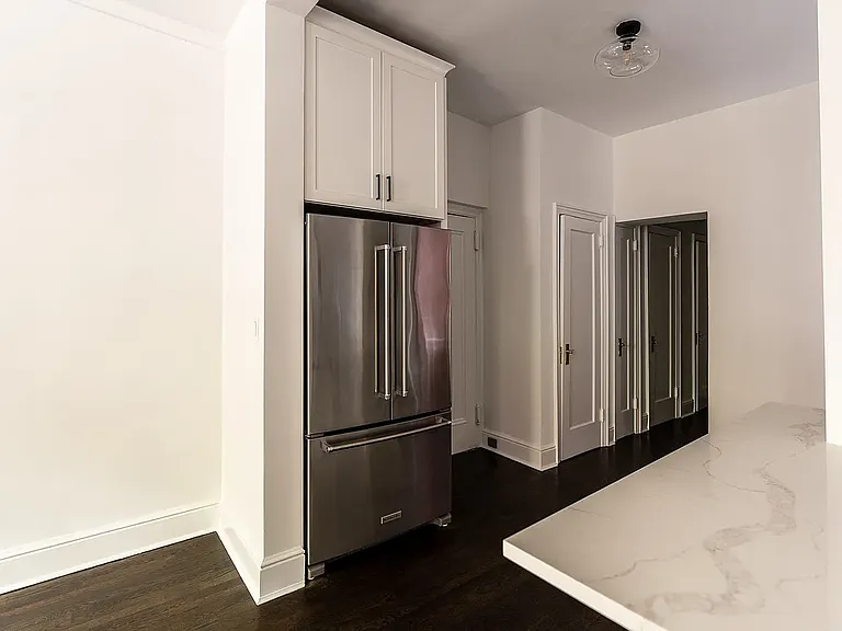 317 E 18th St #1C — Photo 9