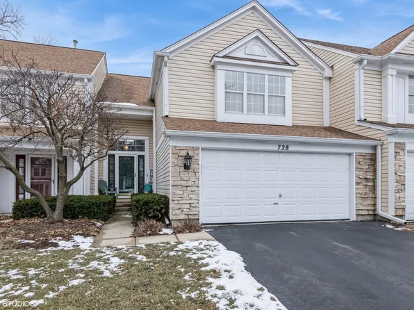 728 N Charter Hall Dr, Palatine, IL 60067