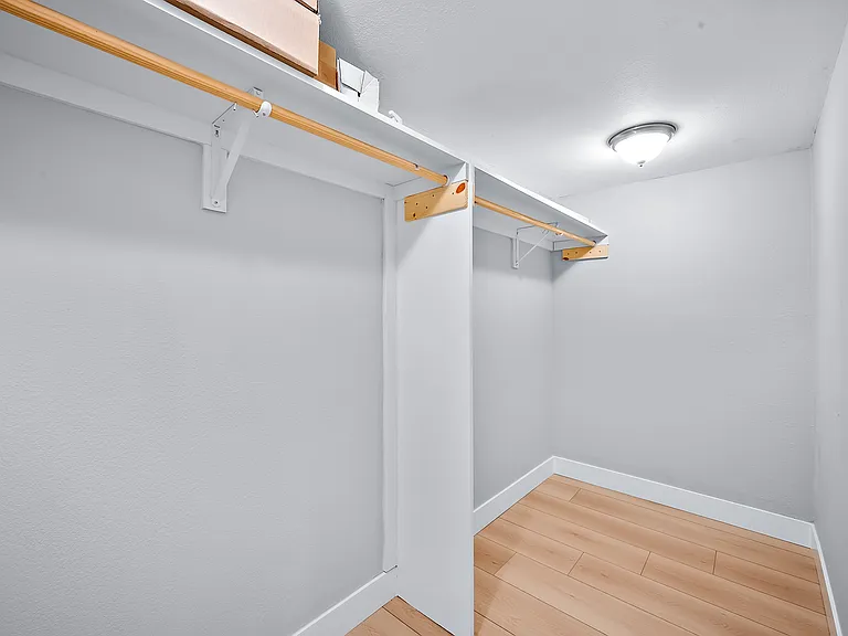 4524 Decatur St — Photo 32