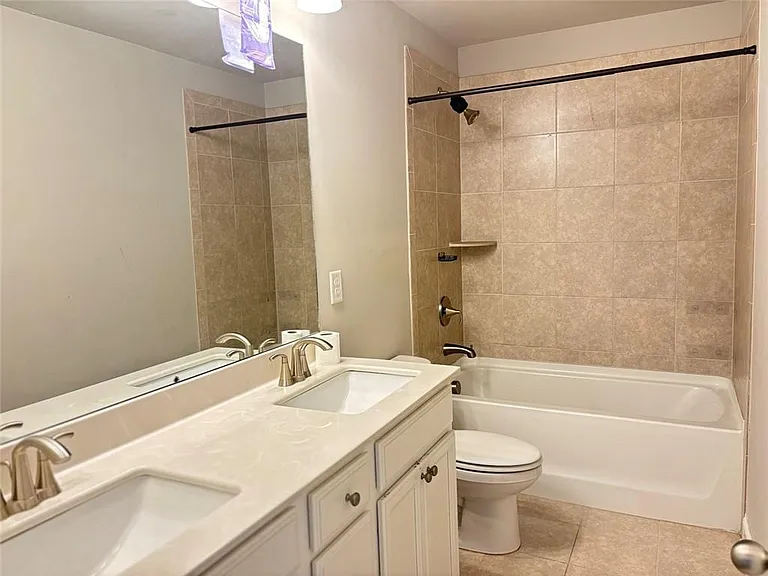 5800 Arbor Green Cir — Photo 24