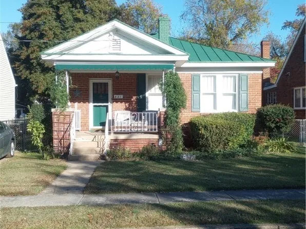 821 Hamilton Ave, Colonial Heights, VA 23834