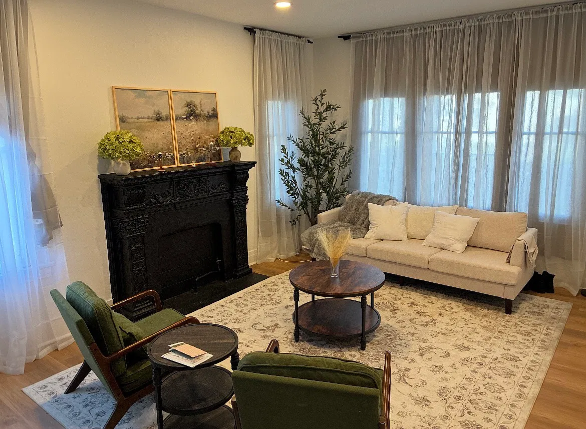 2 bed, 1400 sqft, $3,195 — Photo 2
