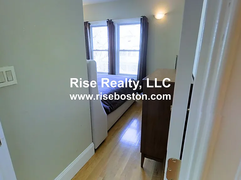 74 Georgia St #1 — Photo 7