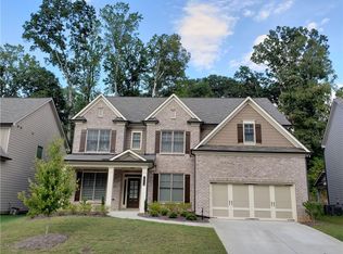 5043 Park Vale Dr, Sugar Hill, GA 30518
