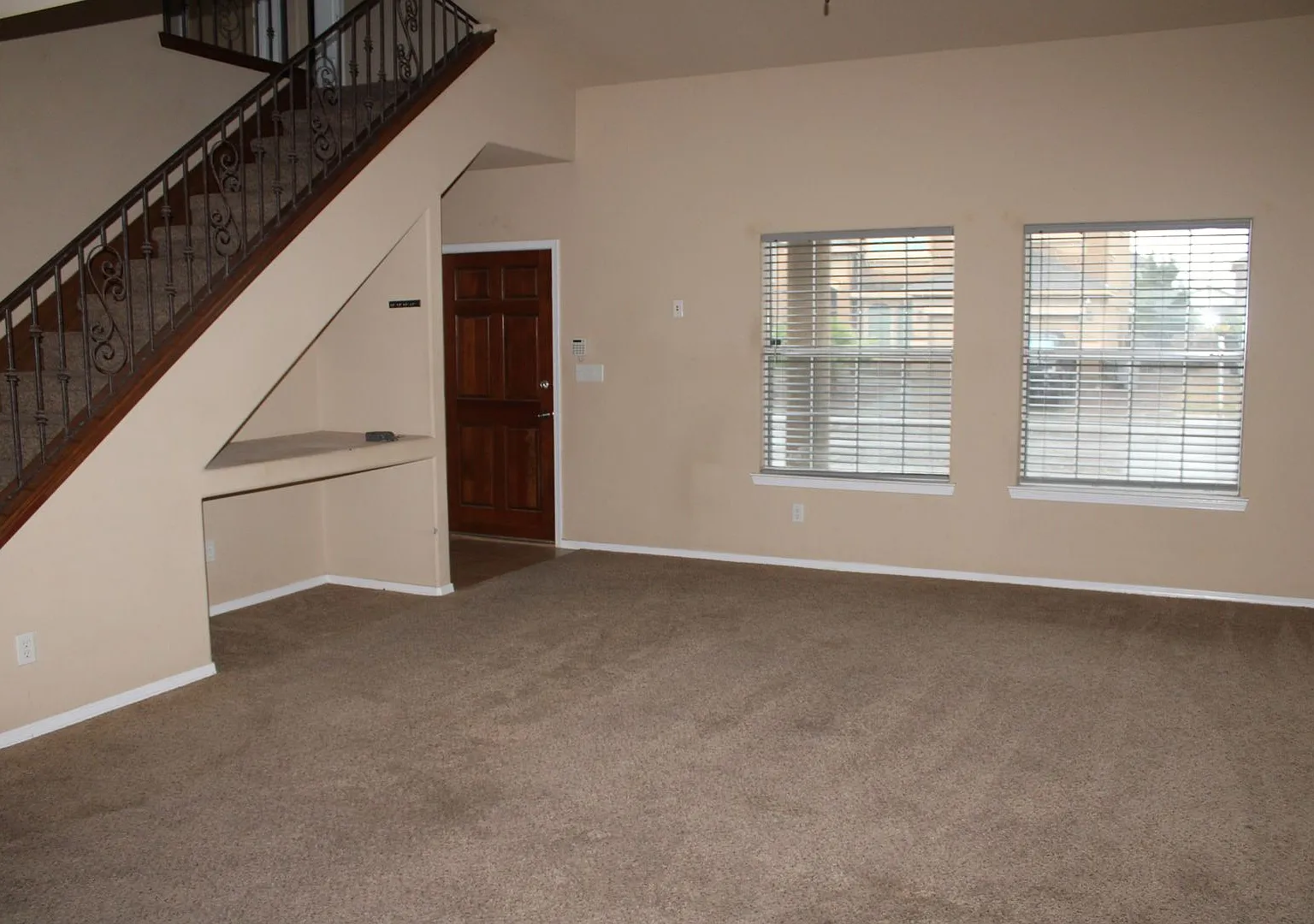 14320 Arabian Point — Photo 3