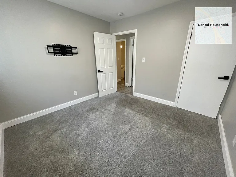 18503 Riopelle St — Photo 12