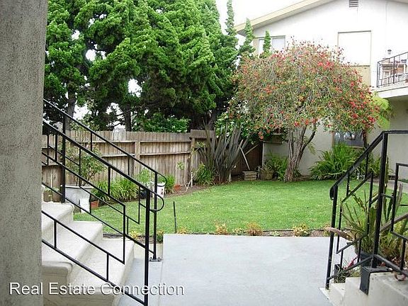 3rd image of 391 Paseo De Gracia APT 4