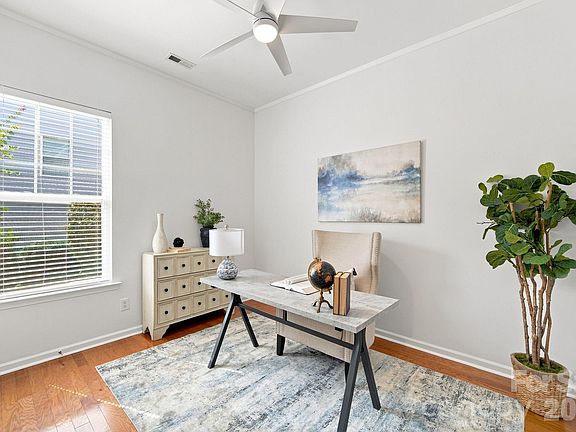3rd image of 87423 Edsen Ct