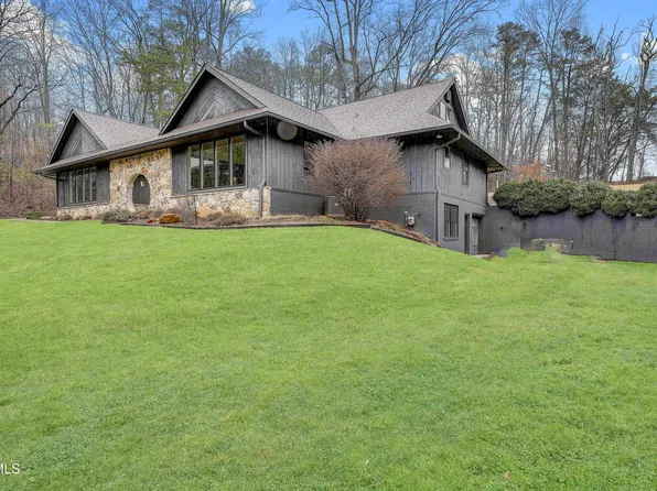 967 Cordell Hull Dr, Morristown, TN 37814