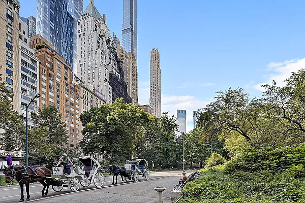 Rented by Compass | media 24